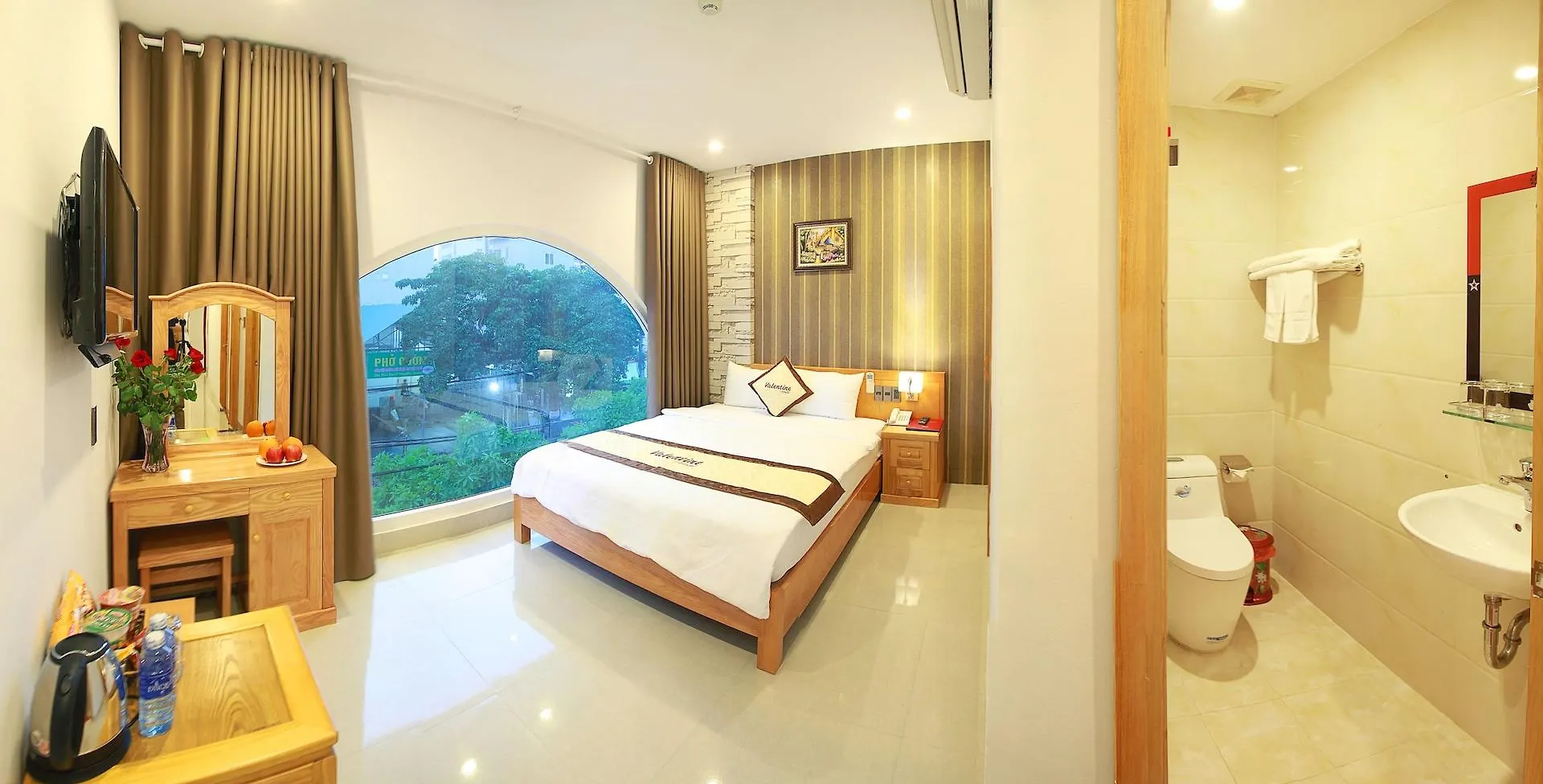 Valentine Hotel