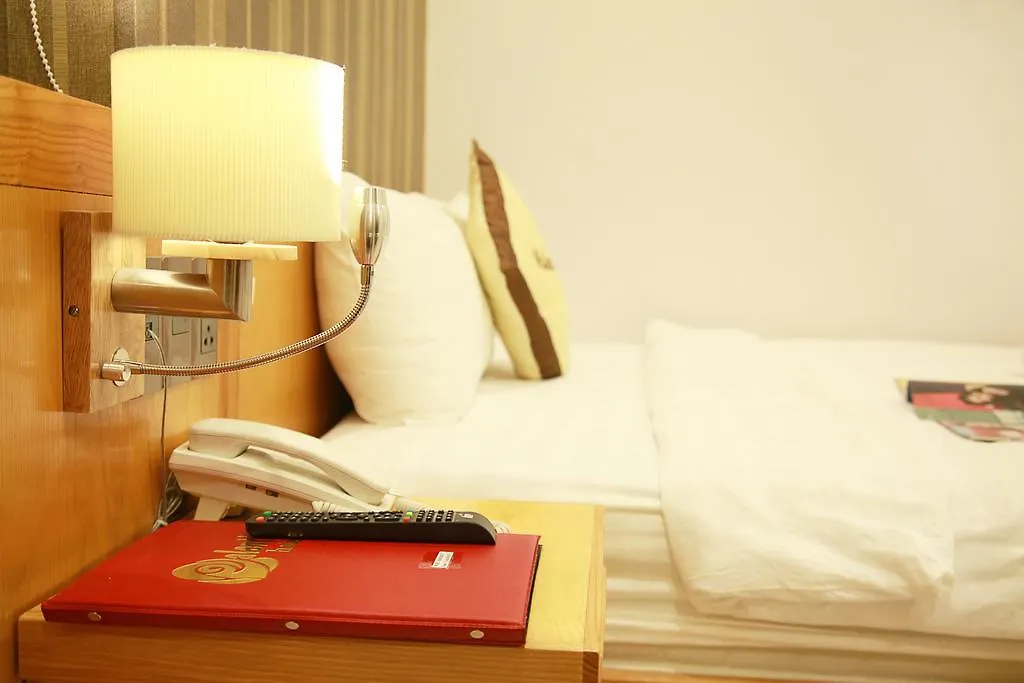 Valentine Hotel